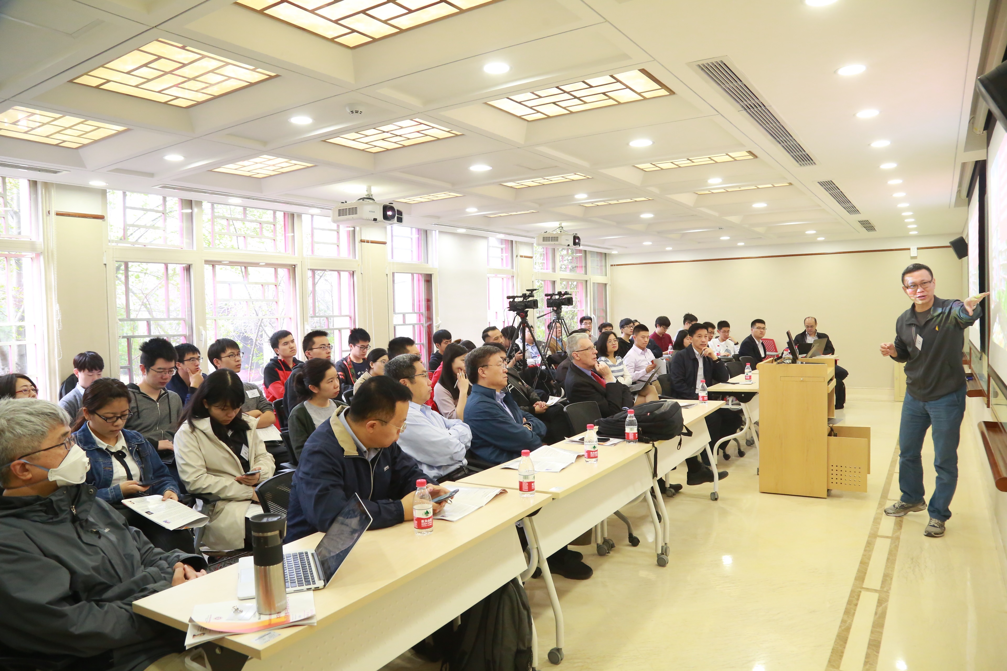 20180404国产色情
前沿计算研究中心第一届青年论坛成功举办03.JPG 20180404国产色情
前沿计算研究中心第一届青年论坛成功举办03.JPG